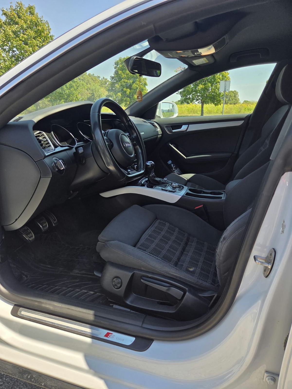 Audi A5 Sportback 2.0 TDI S-Line Black Edition 110 kW, fotografija 12