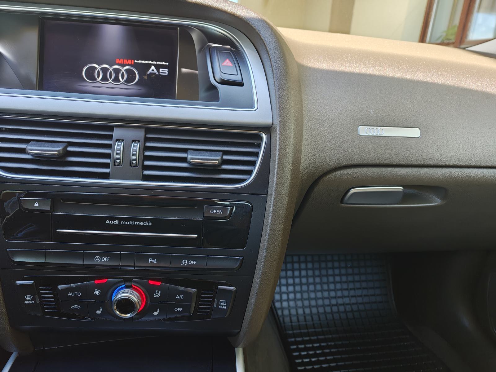 Audi A5 Sportback 2,0 TDI Ultra, besprijekorno stanje, fotografija 11