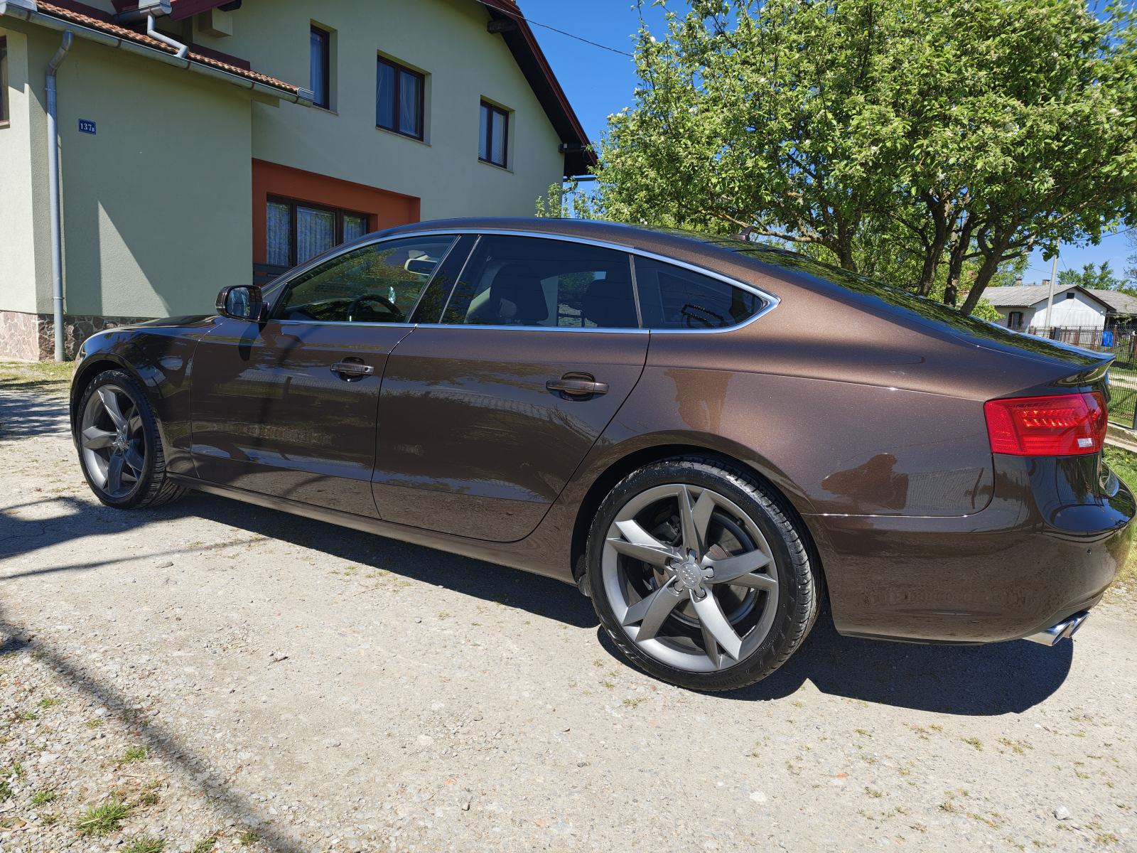 Audi A5 Sportback 2,0 TDI Ultra, besprijekorno stanje, fotografija 2