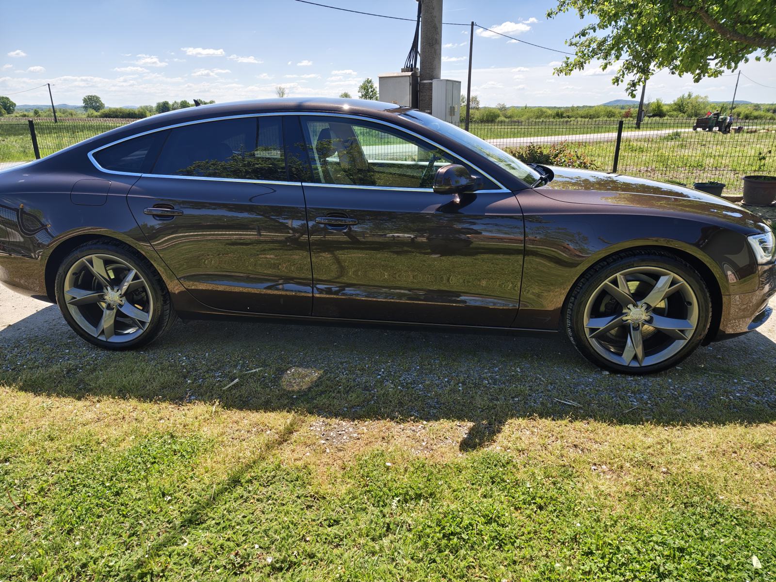 Audi A5 Sportback 2,0 TDI Ultra, besprijekorno stanje, fotografija 6