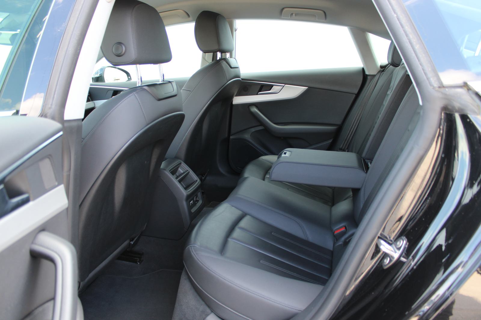 Audi A5 Sportback 30 TDI S tronic-LEASING BEZ UČEŠĆA!, fotografija 10