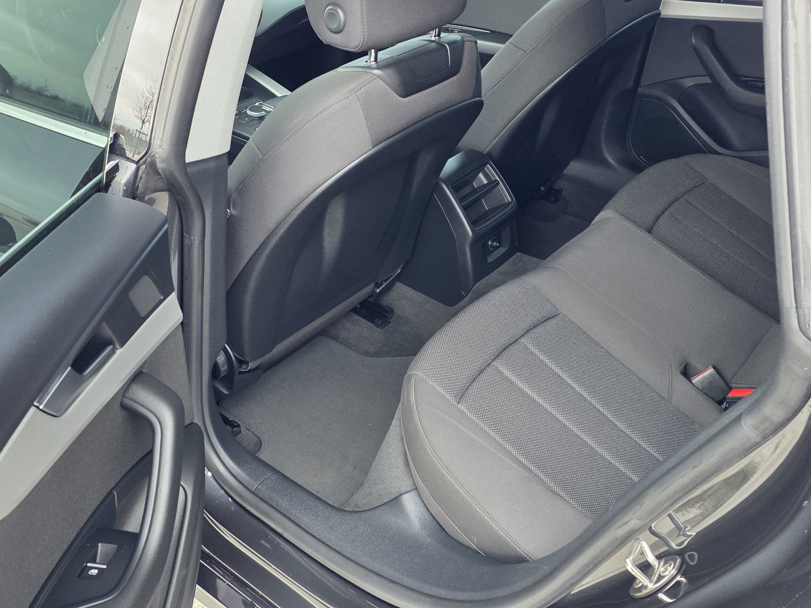 Audi A5 Sportback 35 TDI ALU,NAVI,TOP STANJE,123 T.K.M, fotografija 15