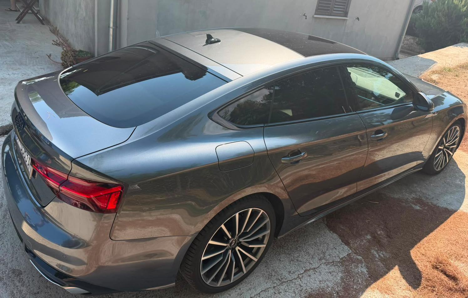 Audi A5 Sportback 35 TDI S line, PANORAMA,KOŽA,AUTOMATIK, fotografija 6