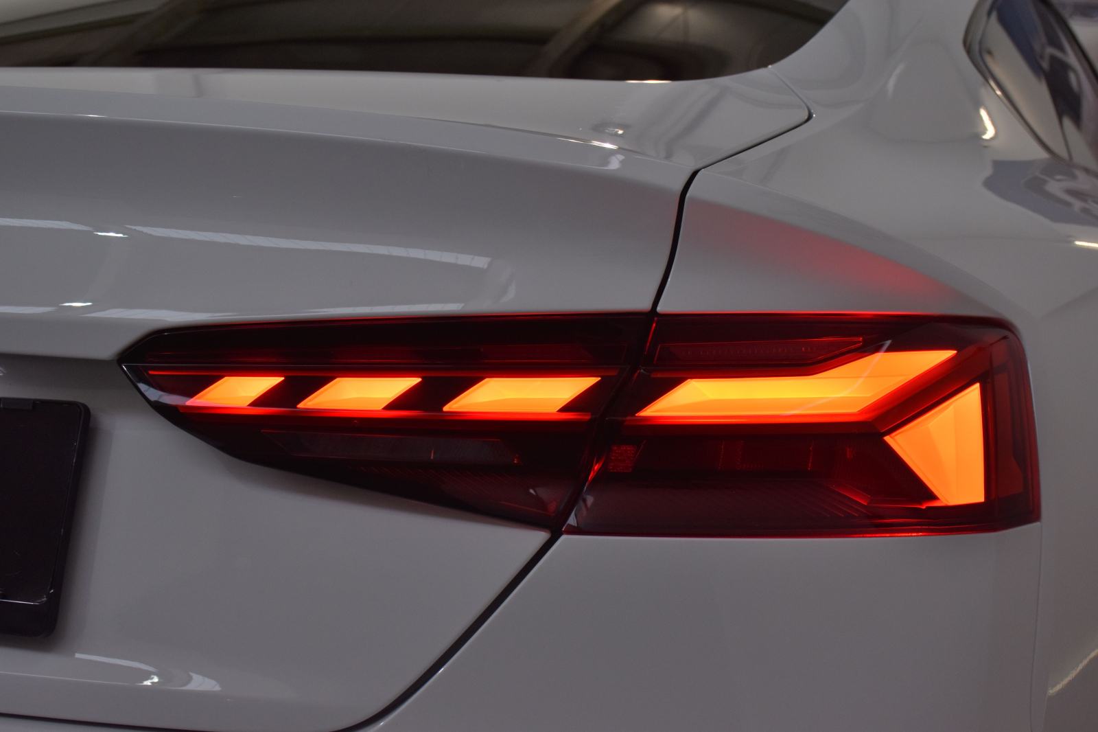 Audi A5 Sportback 35 TFSI S-LINE EDITION COMPETITION MATRIX VIRTUAL, fotografija 16