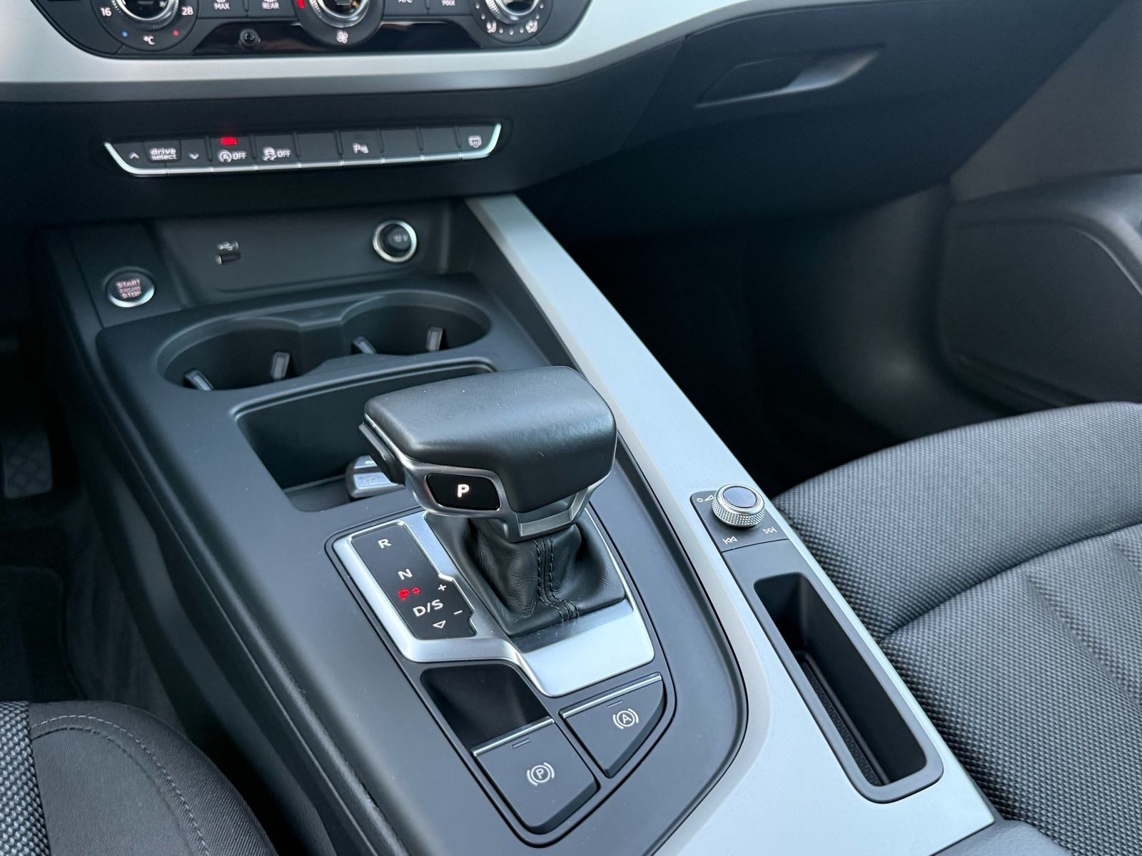 Audi A5 Sportback 40 TFSI S-tronic | KAMERA | ALU 18 | VELIKA NAVI, fotografija 15