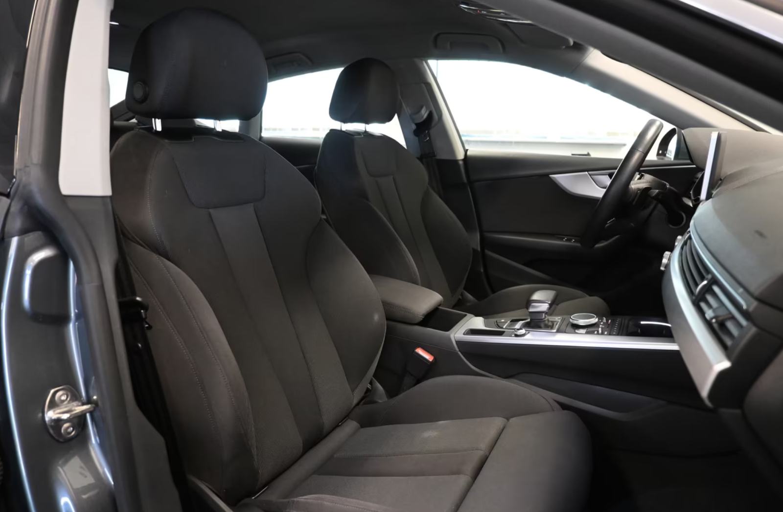 Audi A5 Sportback 40 TDI - VIRTUAL COCKPIT, KEYLESS, 3 ZONSKA KLIMA, fotografija 9