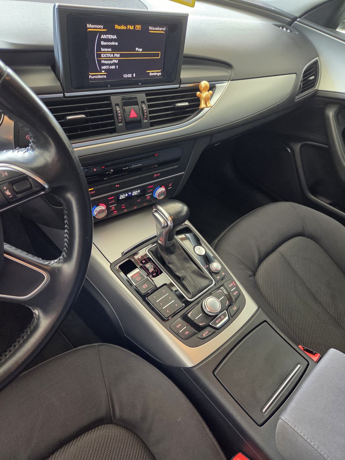 Audi A6 2,0 TDI * 140 kw * S-line * Reg godinu dana, fotografija 16