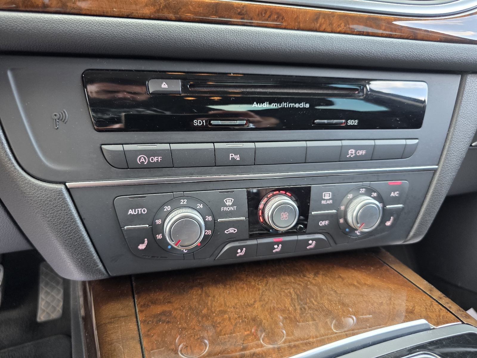 Audi A6 2,0 TDI *AUTOMATIK*BI-XENON*WEBASTO*, fotografija 16
