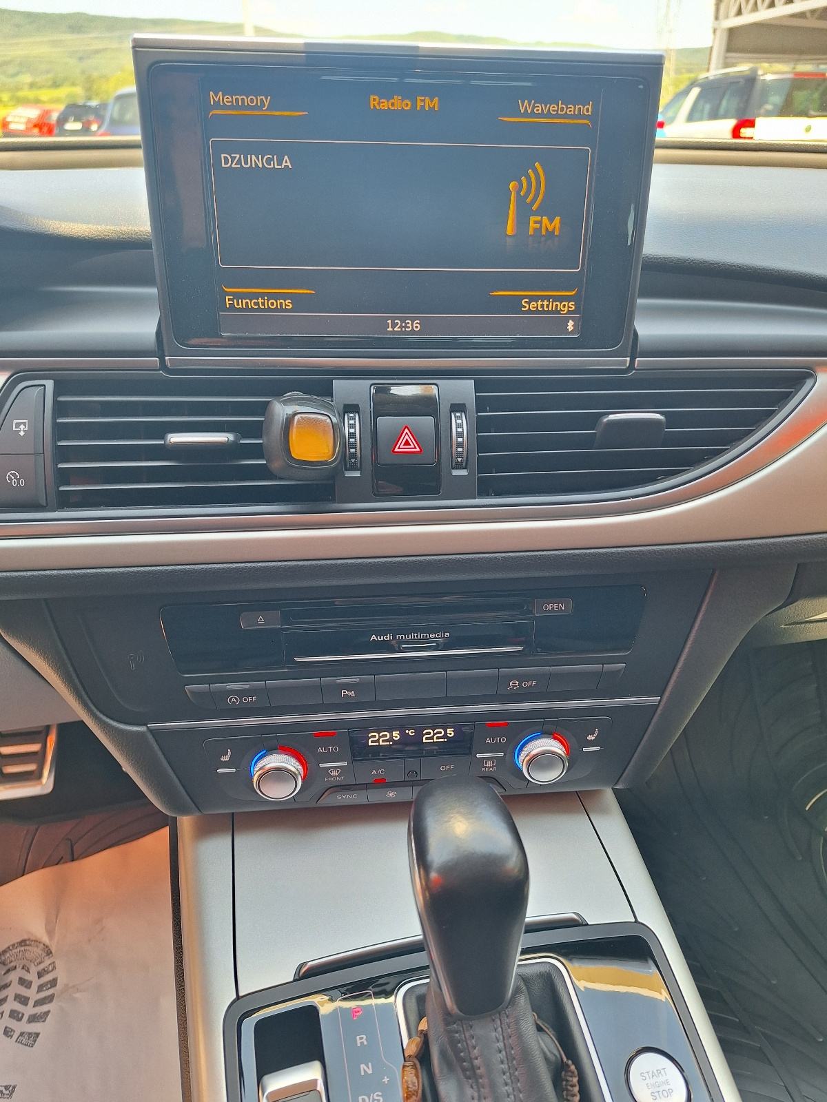 Audi A6 2,0 TDI automatik S LINE//2015// registriran, fotografija 13