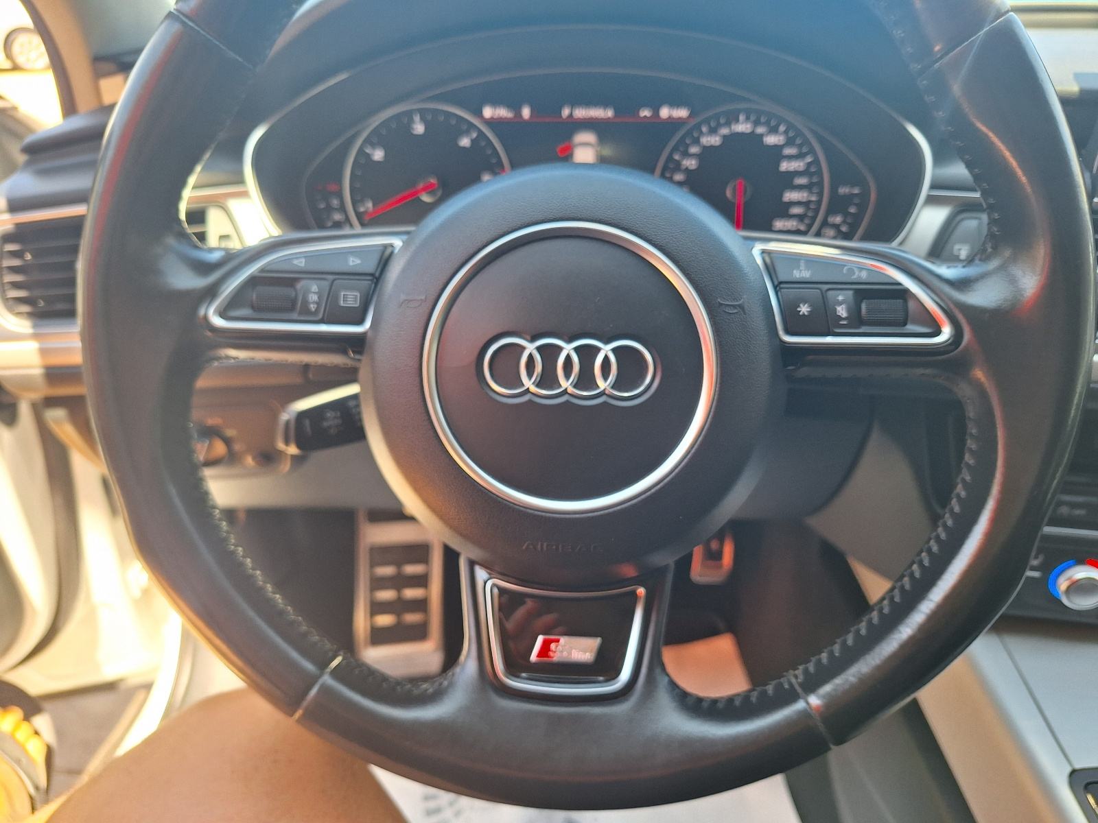 Audi A6 2,0 TDI automatik S LINE//2015// registriran, fotografija 11