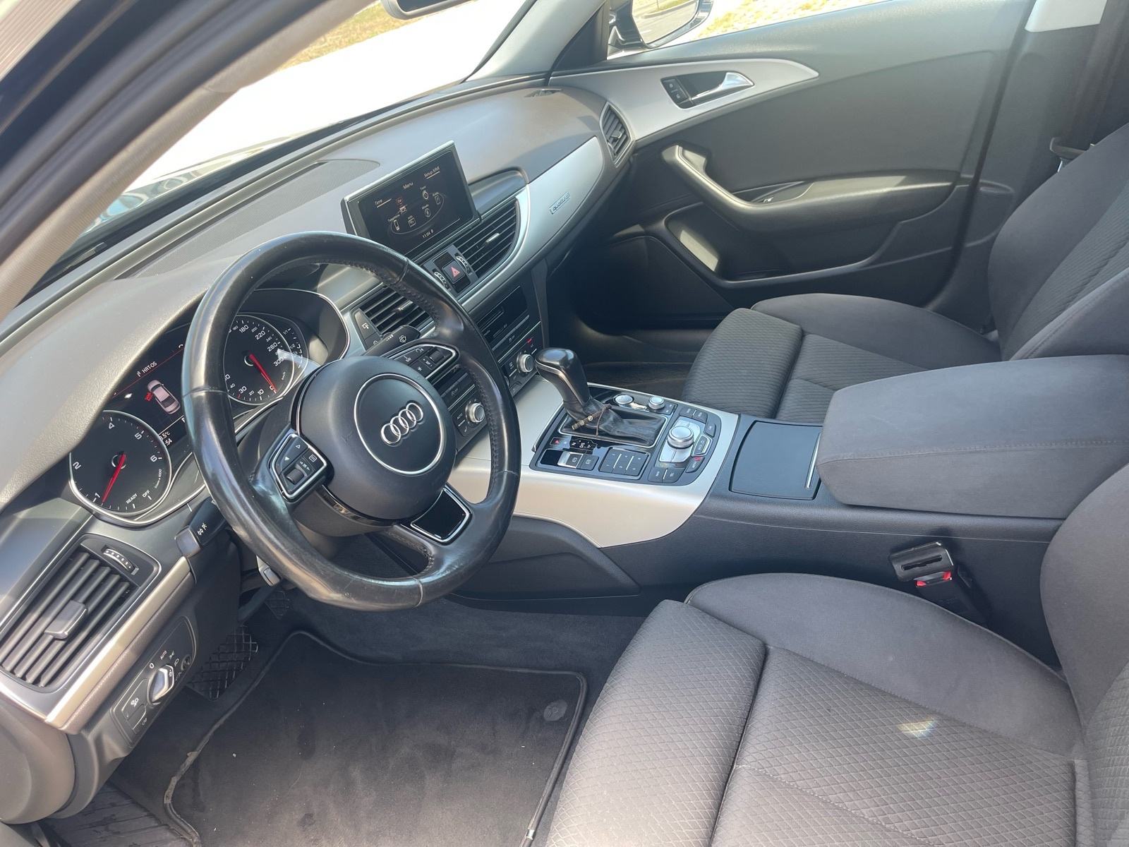 Audi A6 2,0 TDI automatik, fotografija 11