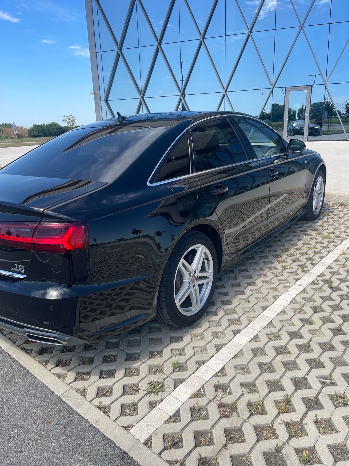 Audi A6 2,0 TDI automatik, fotografija 6
