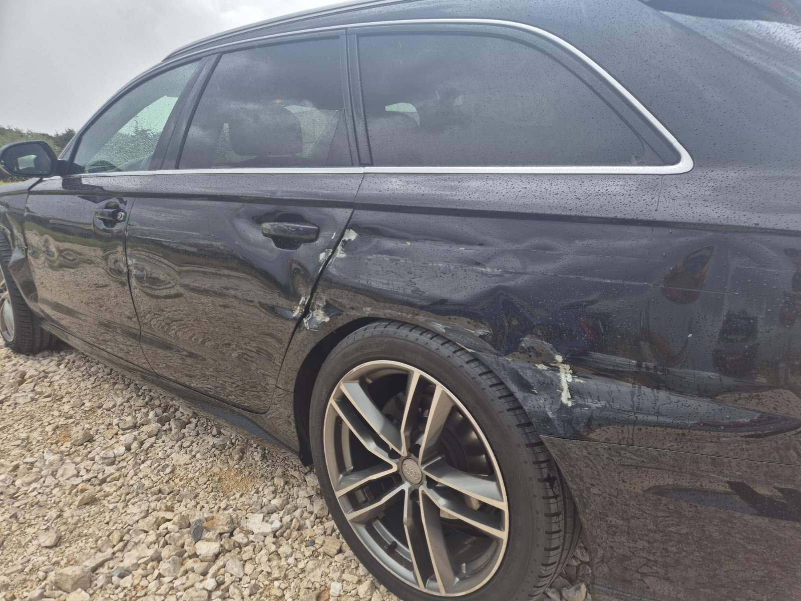 Audi A6 2,0 TDI - oštečen, fotografija 12