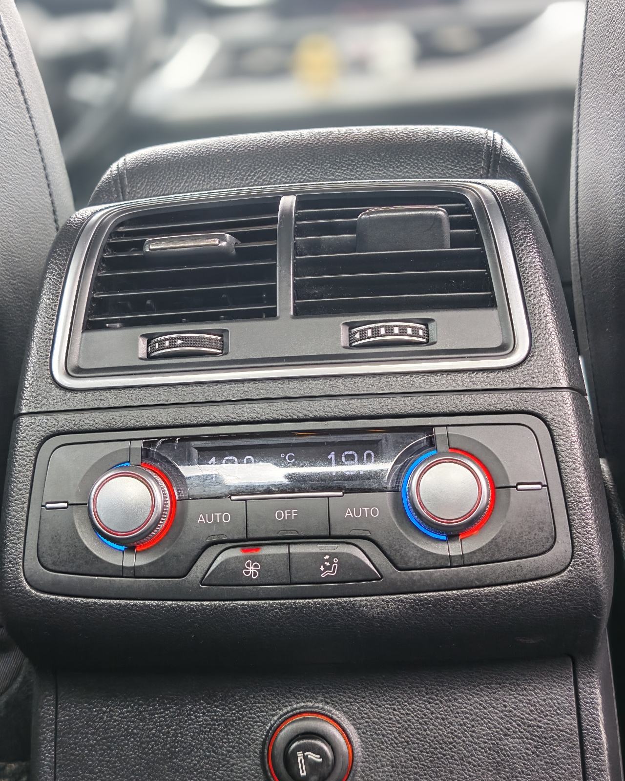 Audi A6 2,0 TDI S-tronci*Navi,Koža,Senzori,Xenon,Alu"18*Reg 07/26*, fotografija 9