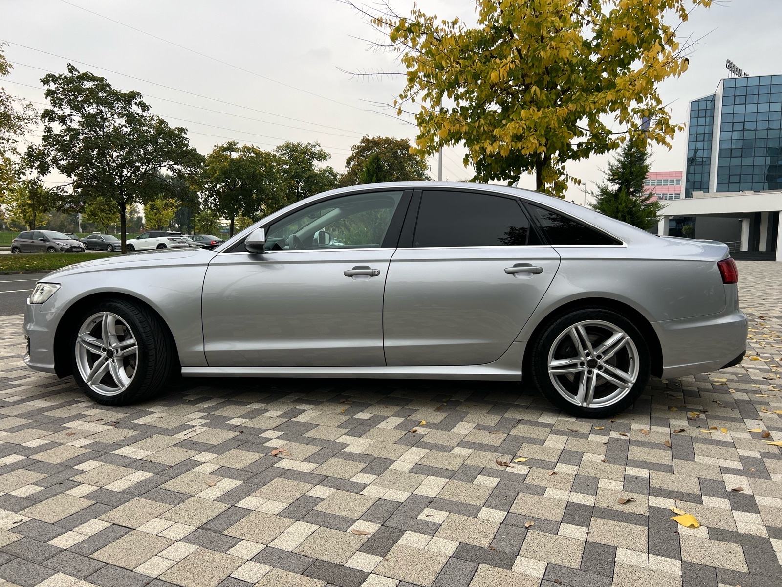 **AUDI A6 3.0 TDI **QUATTRO **S-TRONIC **FACELIFT **REG 1 GOD**, fotografija 3