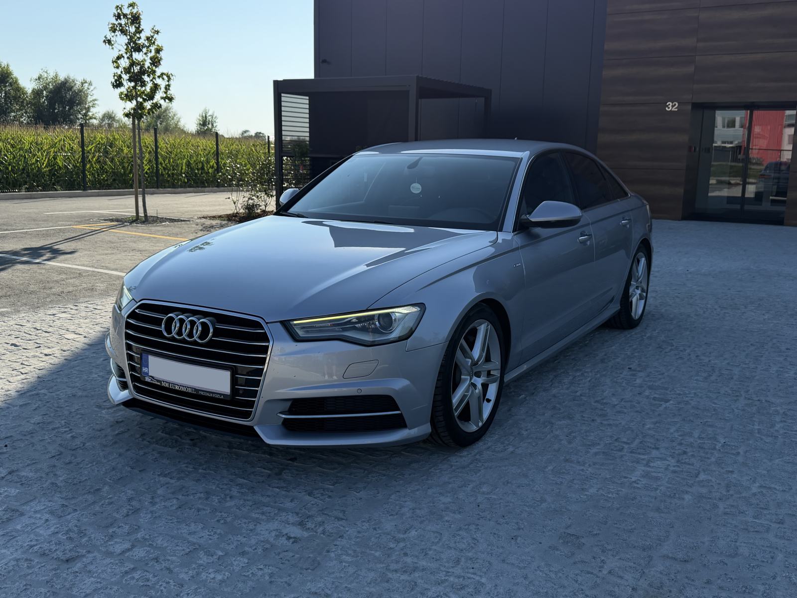 Audi A6 3,0 TDI Quattro S-LINE | AUTOMATIK | BOSE | KOŽA | KAMERA | 19, fotografija 2