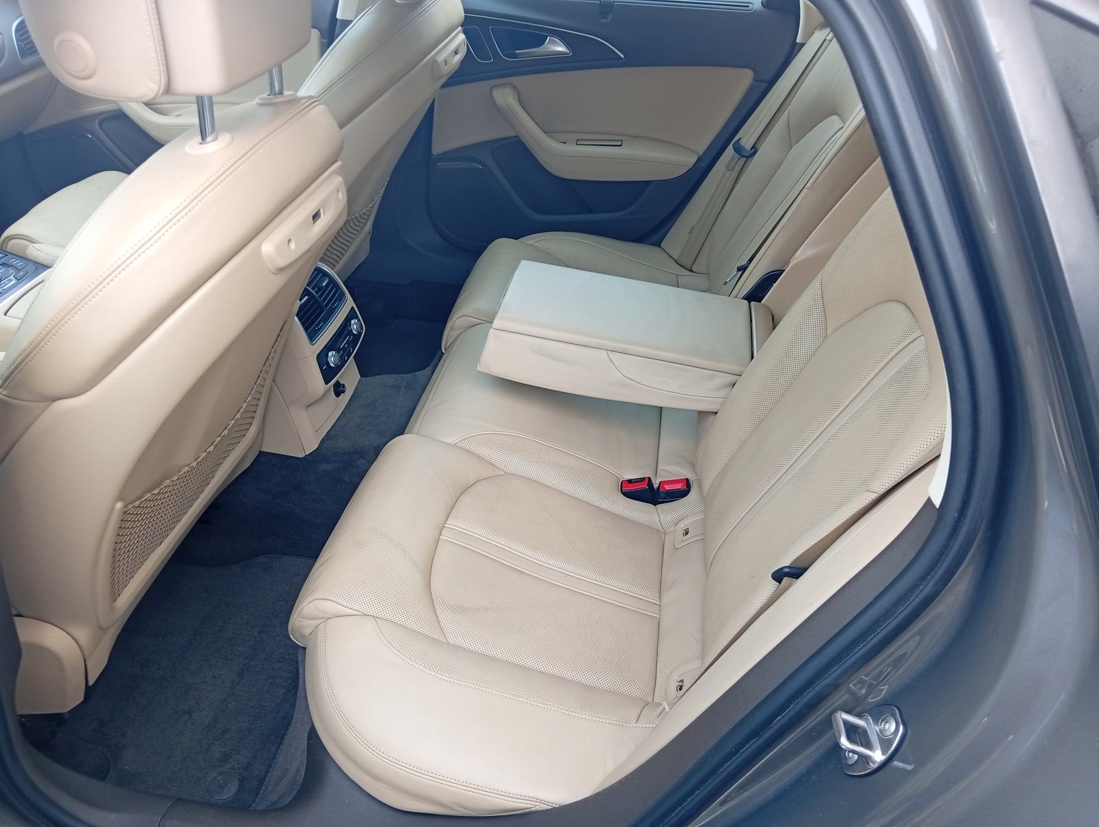 Audi A6 3,0 TDI - S-TRONIC - QUATTRO - mod.2013 - 225 TKM/ MAX OPREMA, fotografija 10