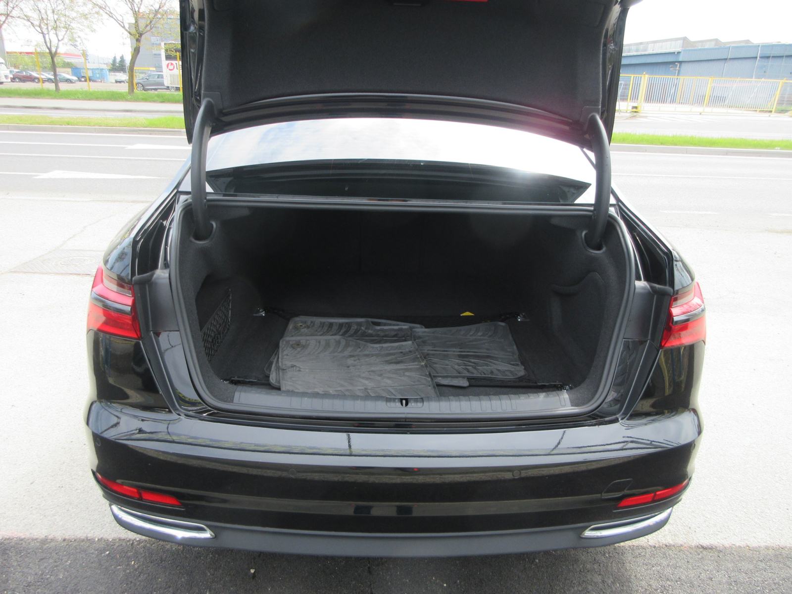 Audi A6 35 TDI,163Ks, Automatik,Navi,Rik.Kamera,Servisna,Toop Stanje,., fotografija 20