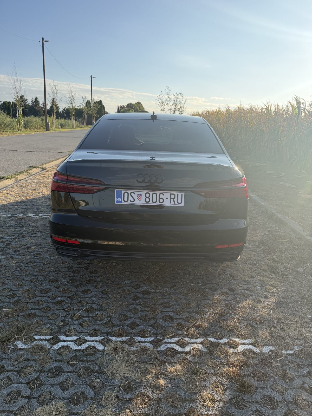Audi A6 black edition, 2023 g. 75000 tkm., fotografija 7
