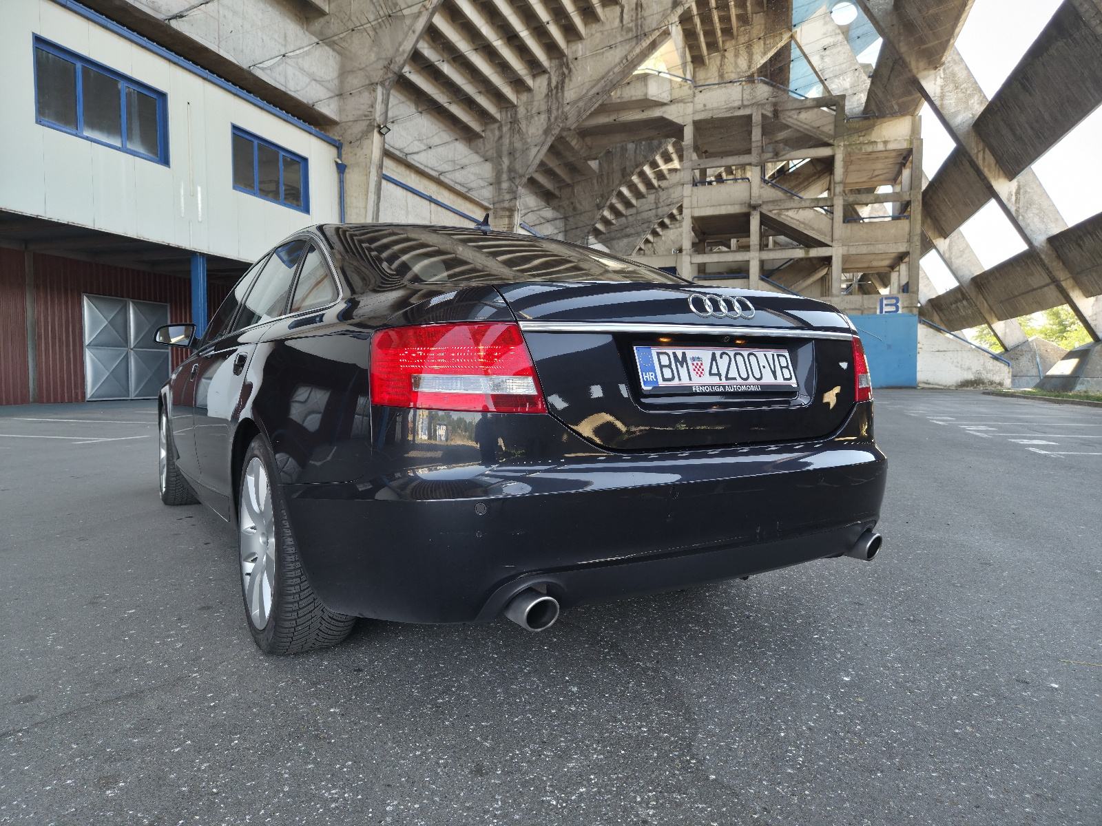 Audi A6 4,2 V8 automatik - ZAMJENA, fotografija 3