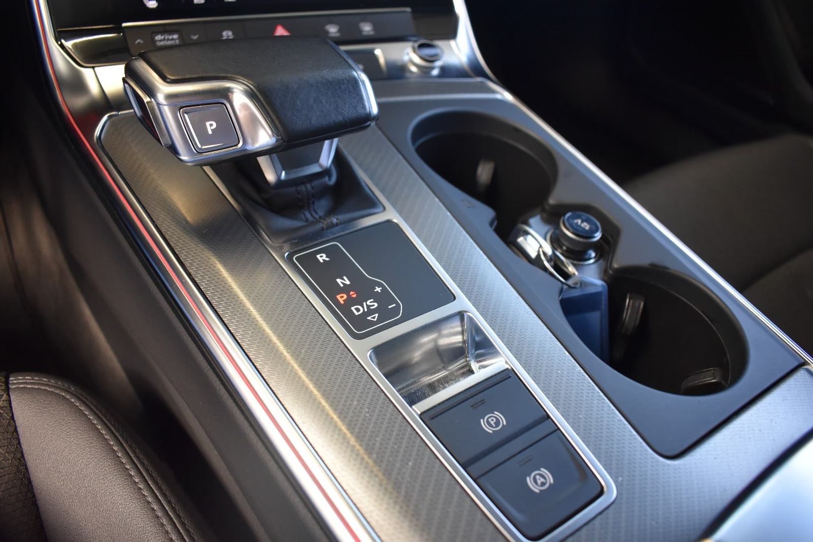 Audi A6 40 TDI automatik, fotografija 17