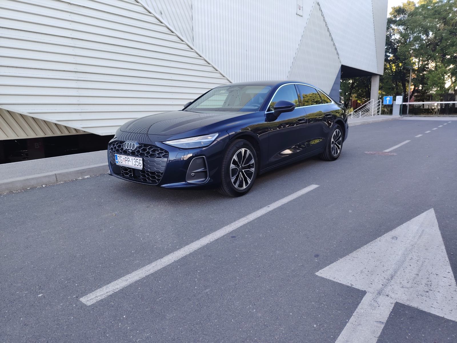 Audi A6 NOVI MODEL+Audi servisna te 2 godine garancije+Full led, fotografija 9