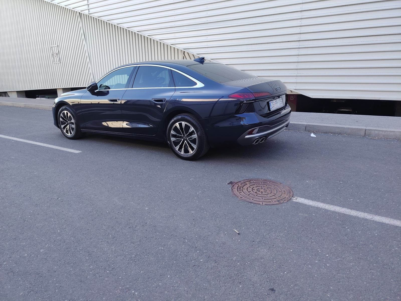 Audi A6 NOVI MODEL+Audi servisna te 2 godine garancije+Full led, fotografija 5