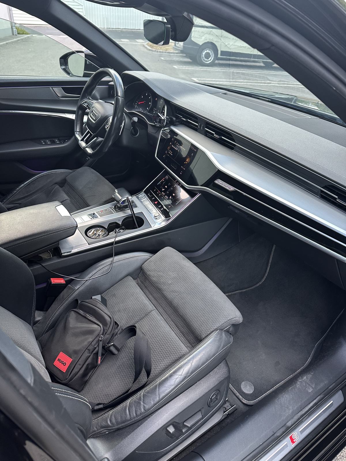 Audi A6 40 TDI S-line Quattro, servisna, fotografija 11