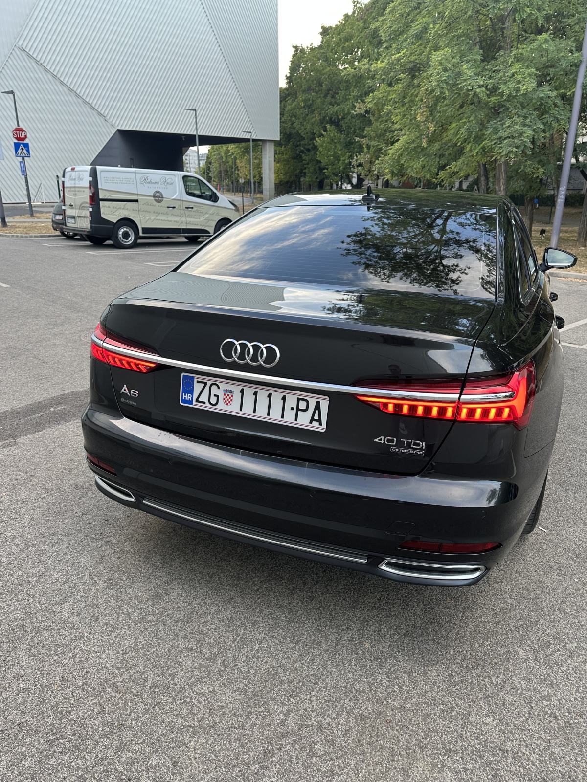 Audi A6 40 TDI S-line Quattro, servisna, fotografija 13