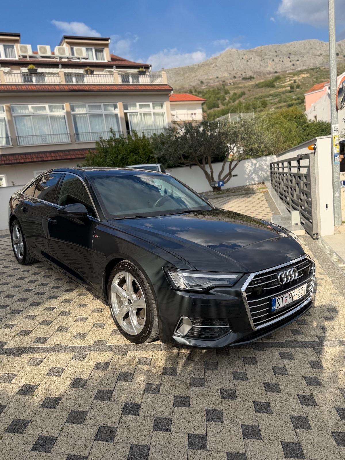 Audi A6 40 TDI Quattro S-Line PDV, fotografija 7