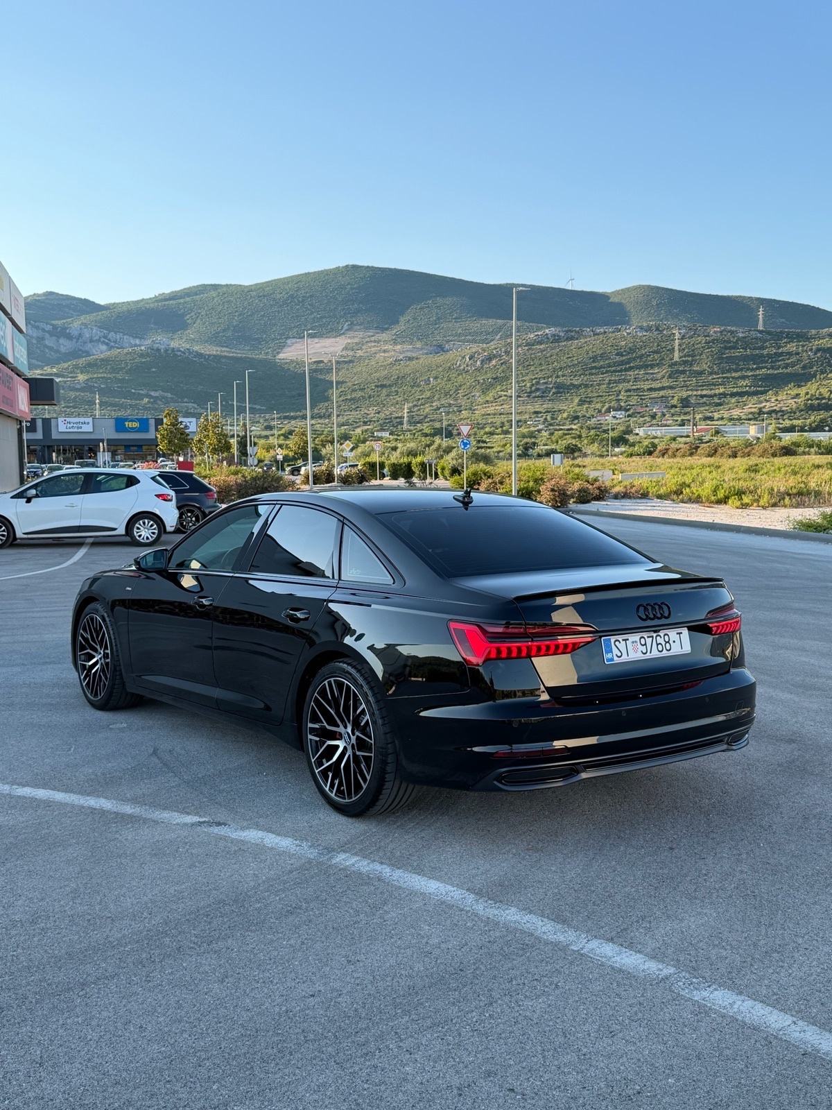 Audi A6 40 TDI QUATTRO S-line 2020 god, fotografija 3