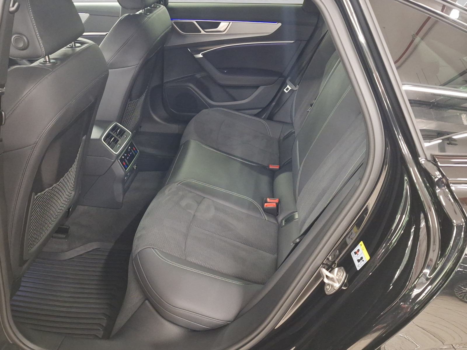 Audi A6 40TDI quattro S tr S line+, fotografija 20