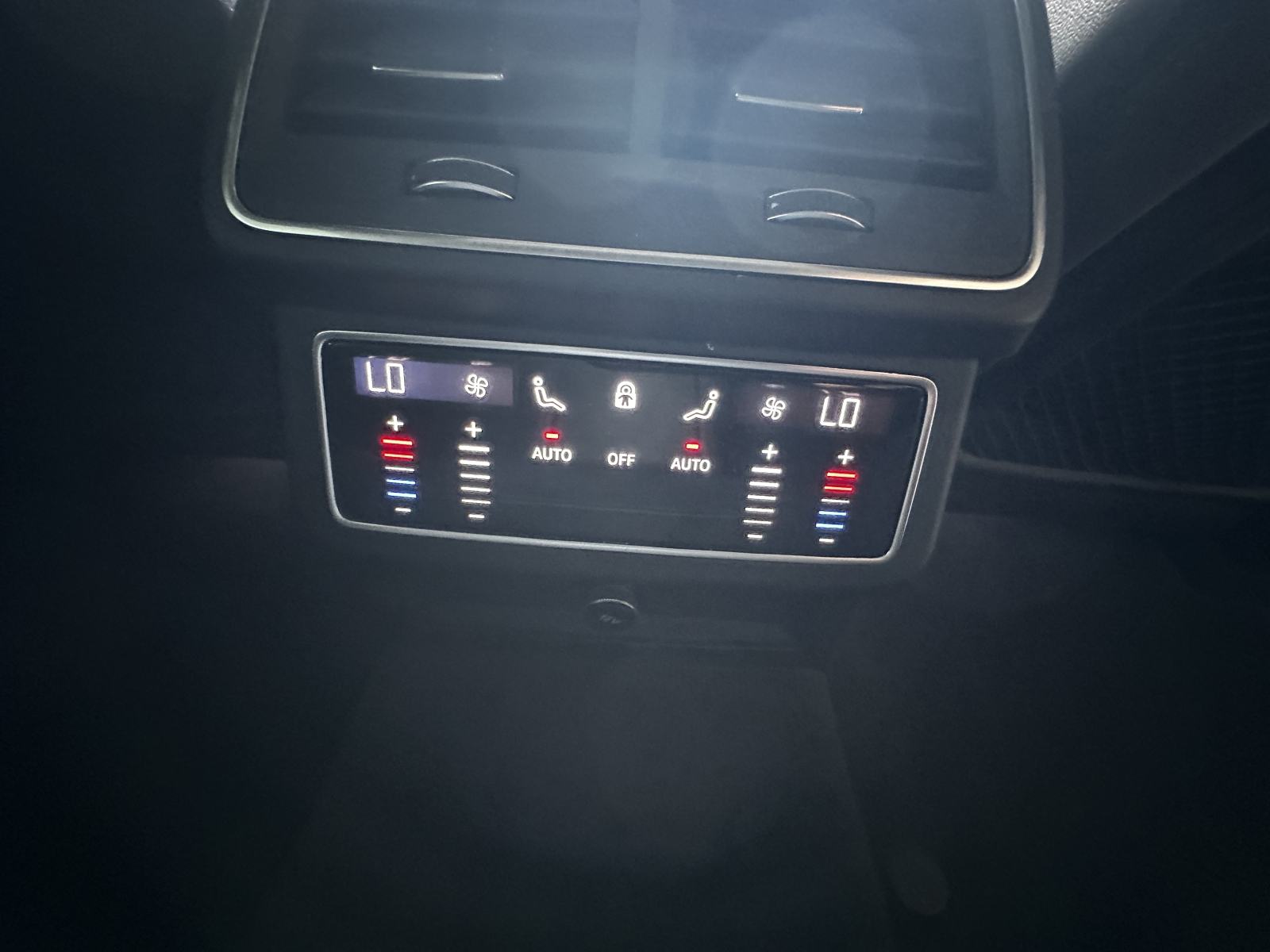 Audi A6 50 TDI QUATTRO,JAMSTVO,KOŽA,PANORAMA,LED,KAMERA 360...., fotografija 11