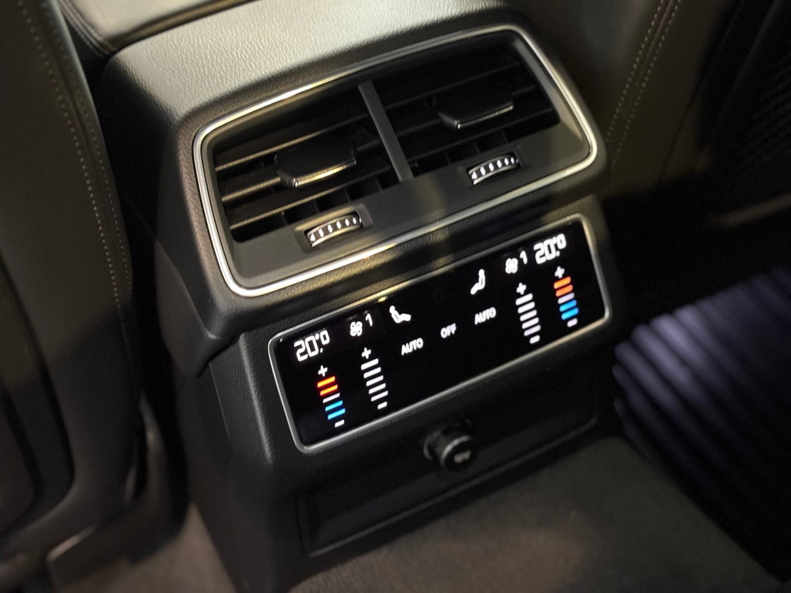 Audi A6 50TDI Quattro S-Tronic - ACC, Black Optic, kamera, fotografija 20