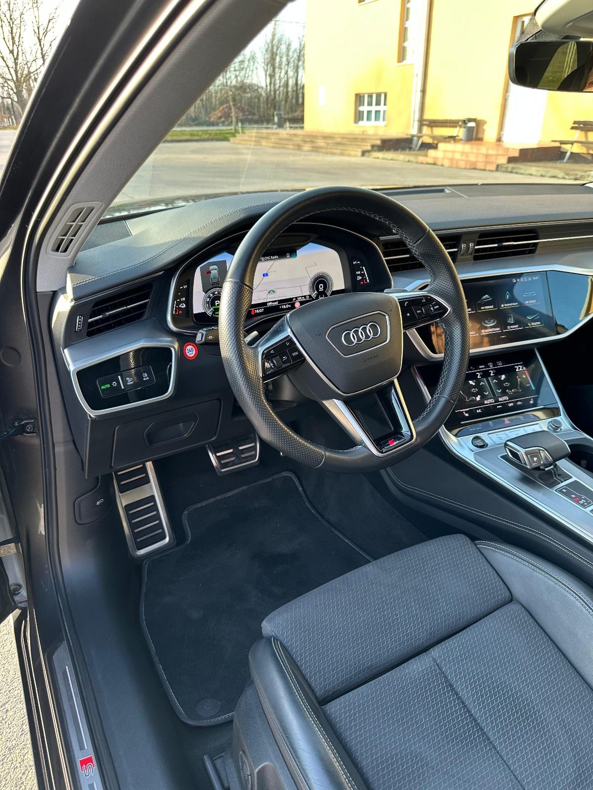 Audi A6 55 tfsi e automatik, fotografija 11