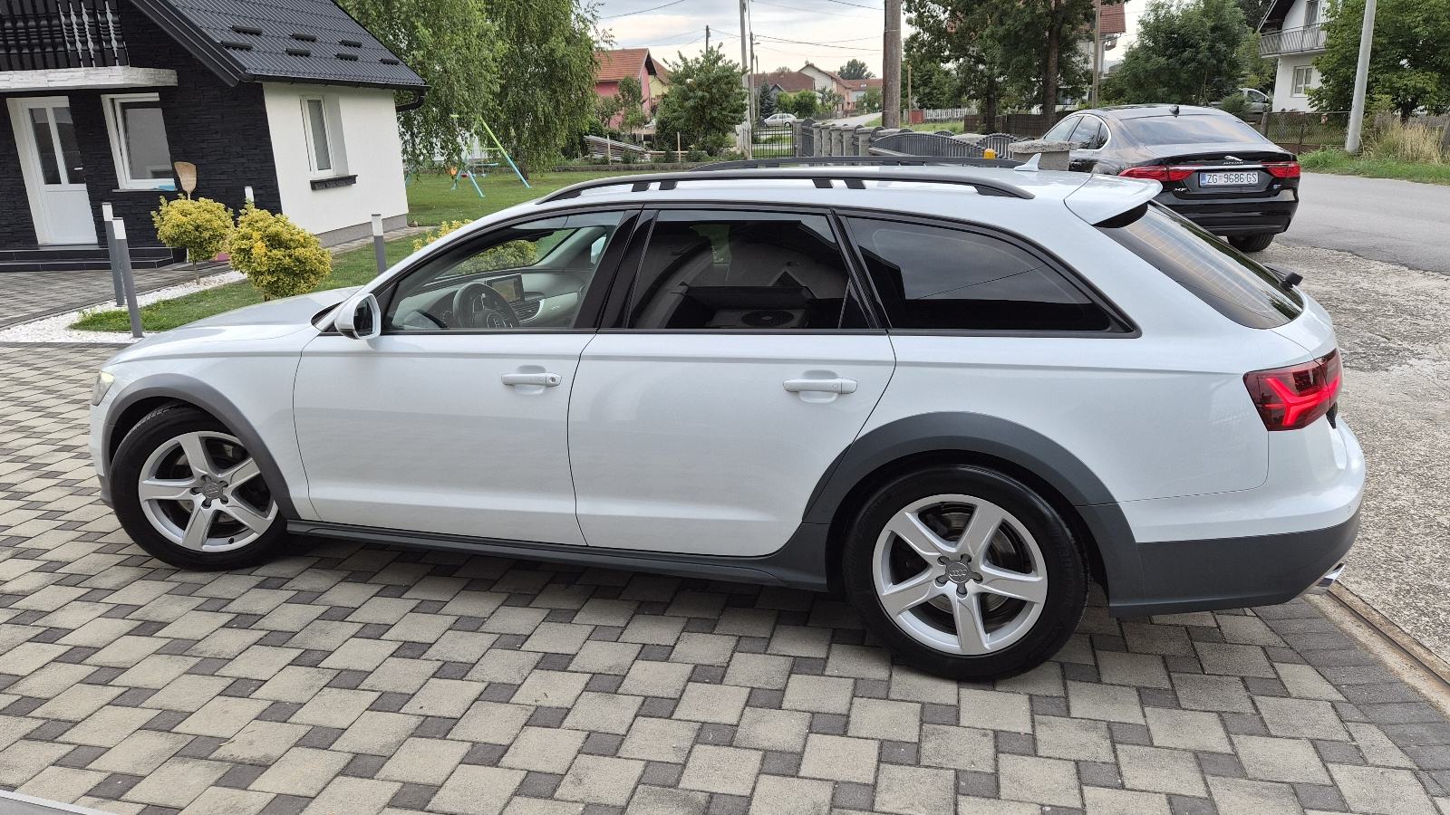 Audi A6 Allroad 3,0 TDI automatik - 1.VLASNIK - ORIGINALNO STANJE -, fotografija 3