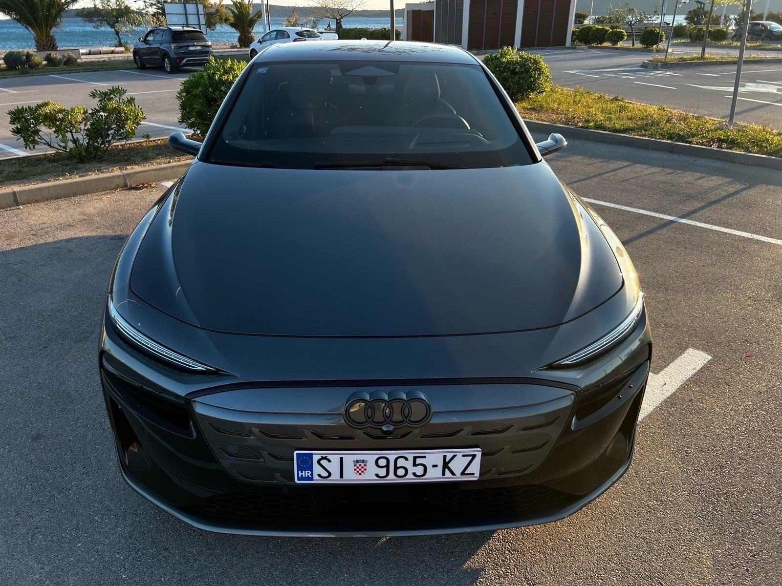 AUDI A6 E-TRON QUATTRO 3xS LINE , 460KS 690km JAMSTVO 6 GODINA 800V/HR, fotografija 3