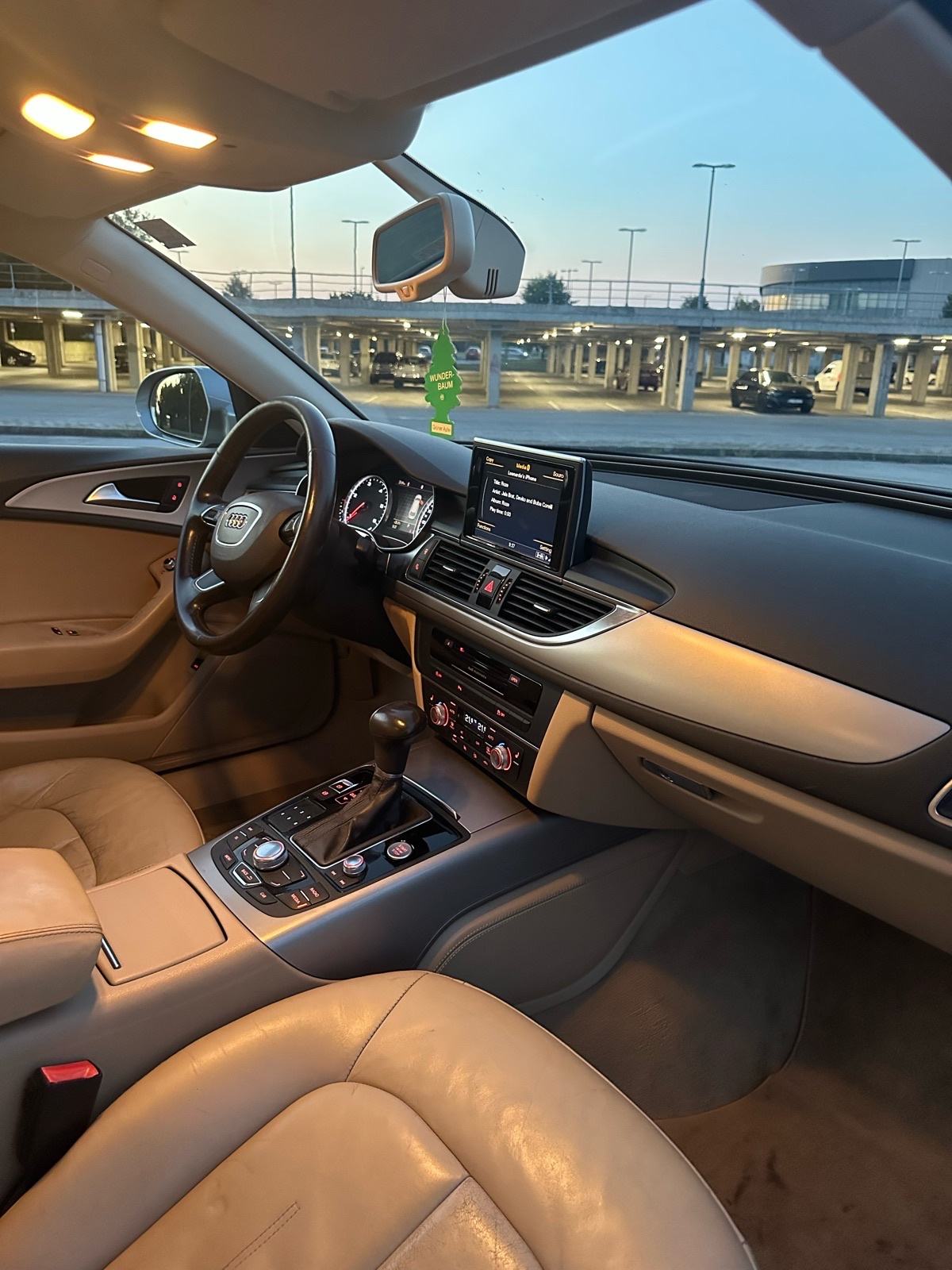 Audi A6 Avant 2,0 TDI 2012. Godina, fotografija 11