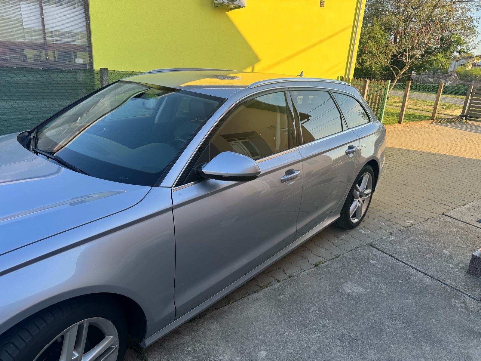 Audi A6 Avant 2,0 TDI automatik, fotografija 3