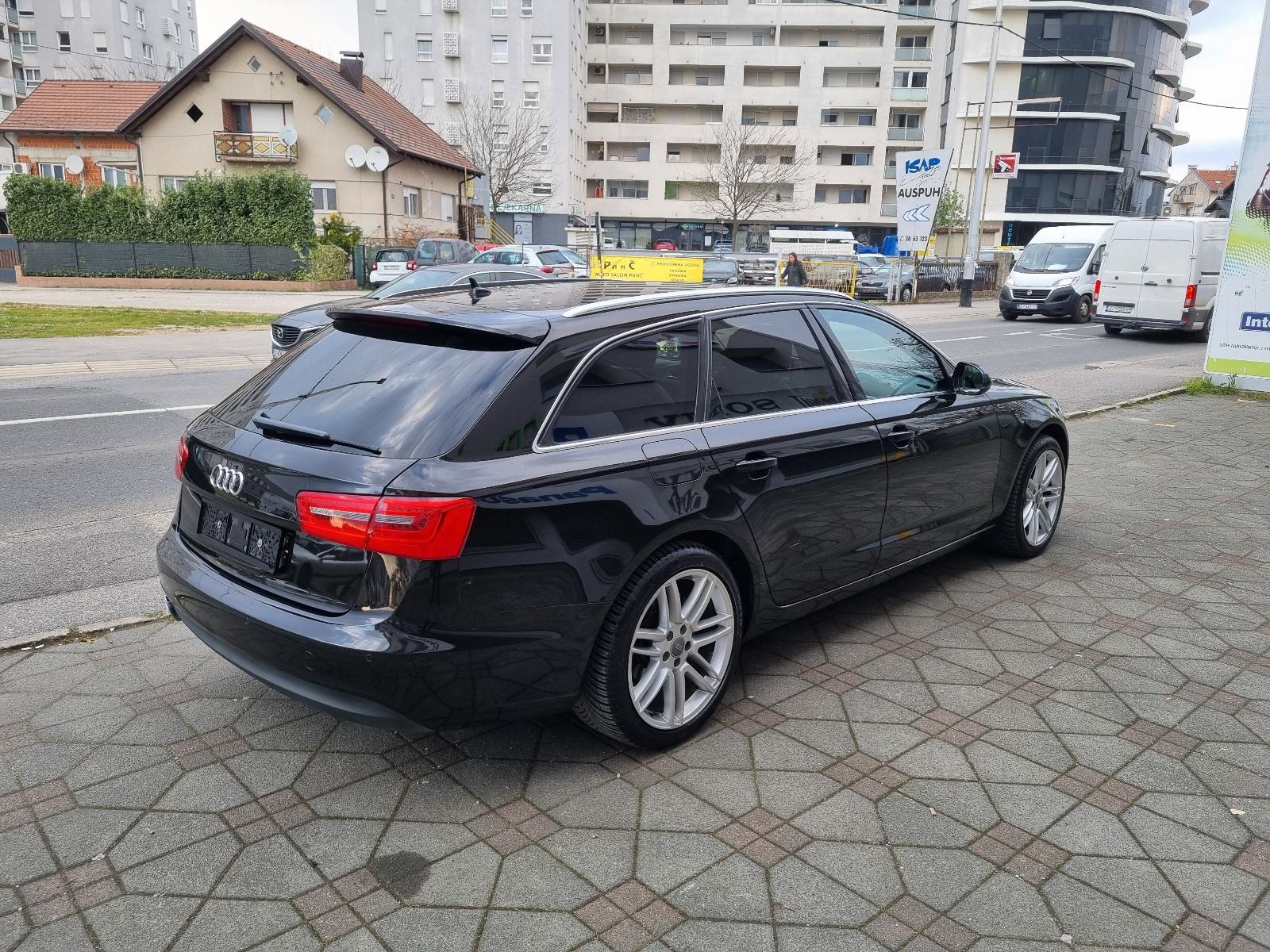 AUDI A6 2,0 TDI-1 VL-XENON-NAVIGACIJA-KAMERA-SERVISNA KNJIGA+RAČUNI, fotografija 6