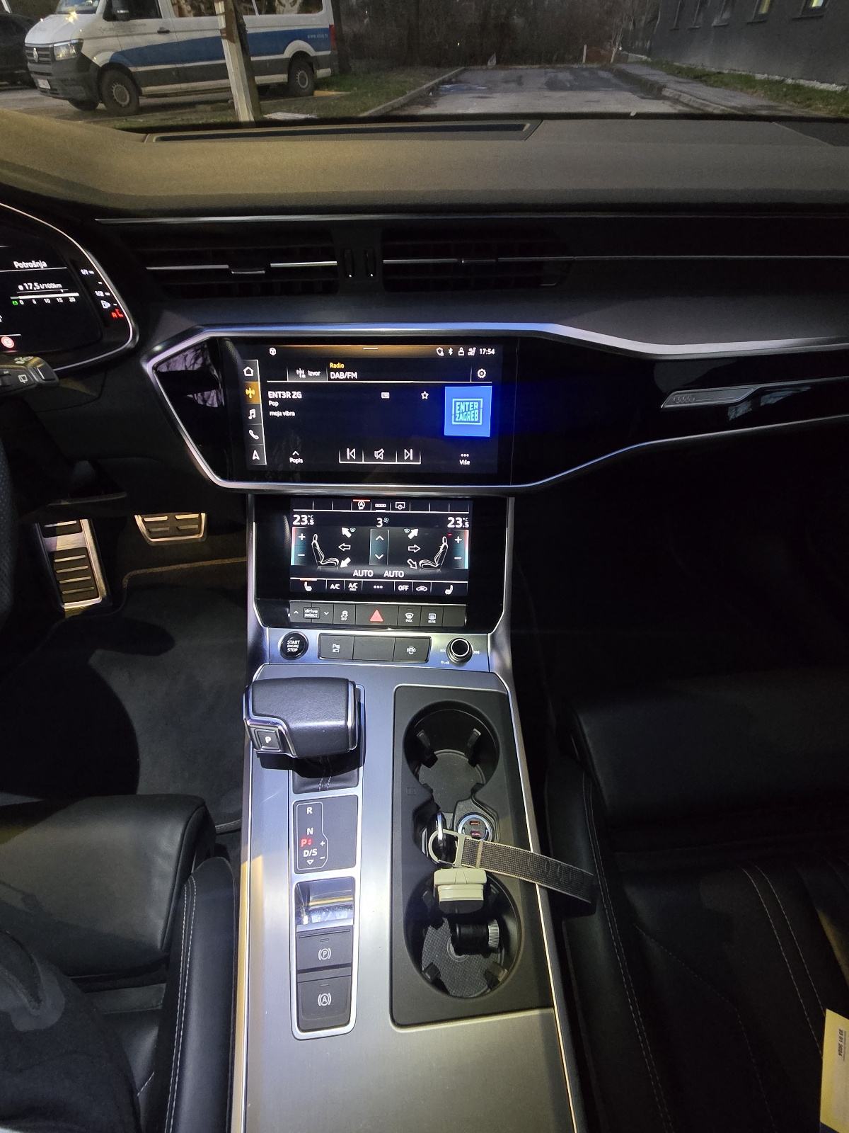 Audi A6 Avant 2.0 TDI, fotografija 8