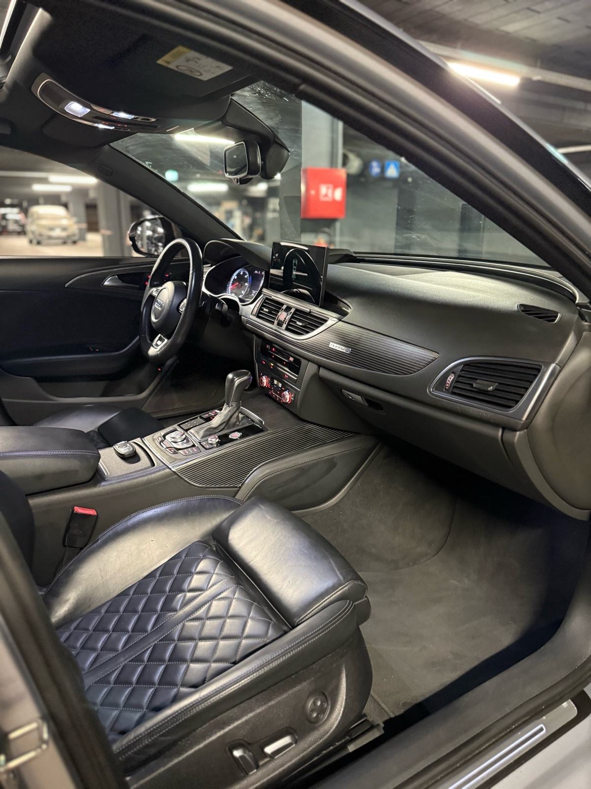 Audi A6 Avant 3,0 Bitdi 400ks Competition F1 Panorama,Matrix,Bose,19”, fotografija 12