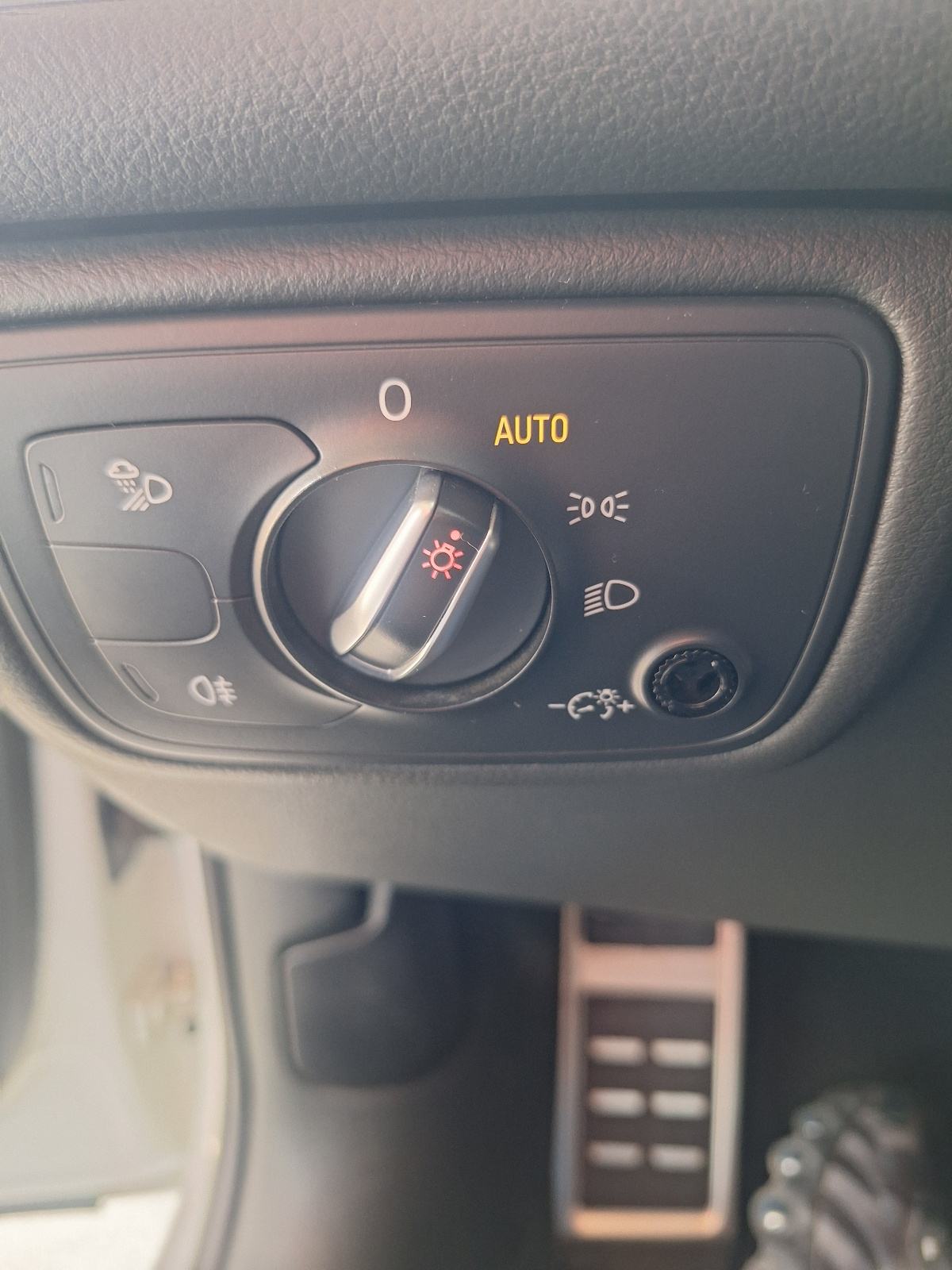 Audi A6 Avant 3,0 TDI automatik QUATTRO 3XSLINE REGISTRIRAN, fotografija 17
