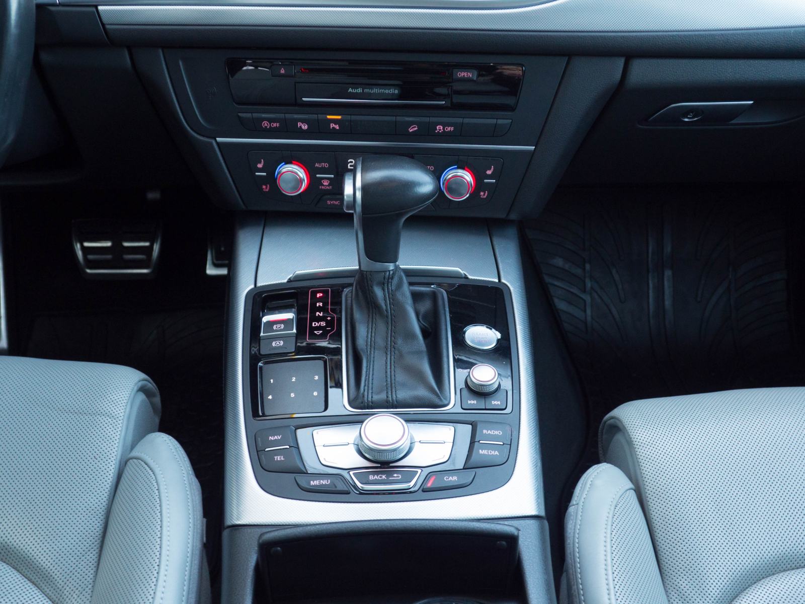 Audi A6 Avant 3,0 TDI, fotografija 17
