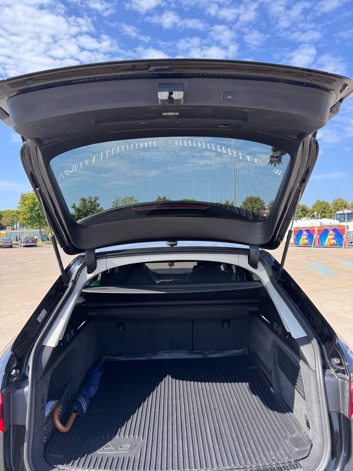 Audi A6 Avant 40 TDI automatik, BLACK EDITION, 2019 godište, fotografija 11