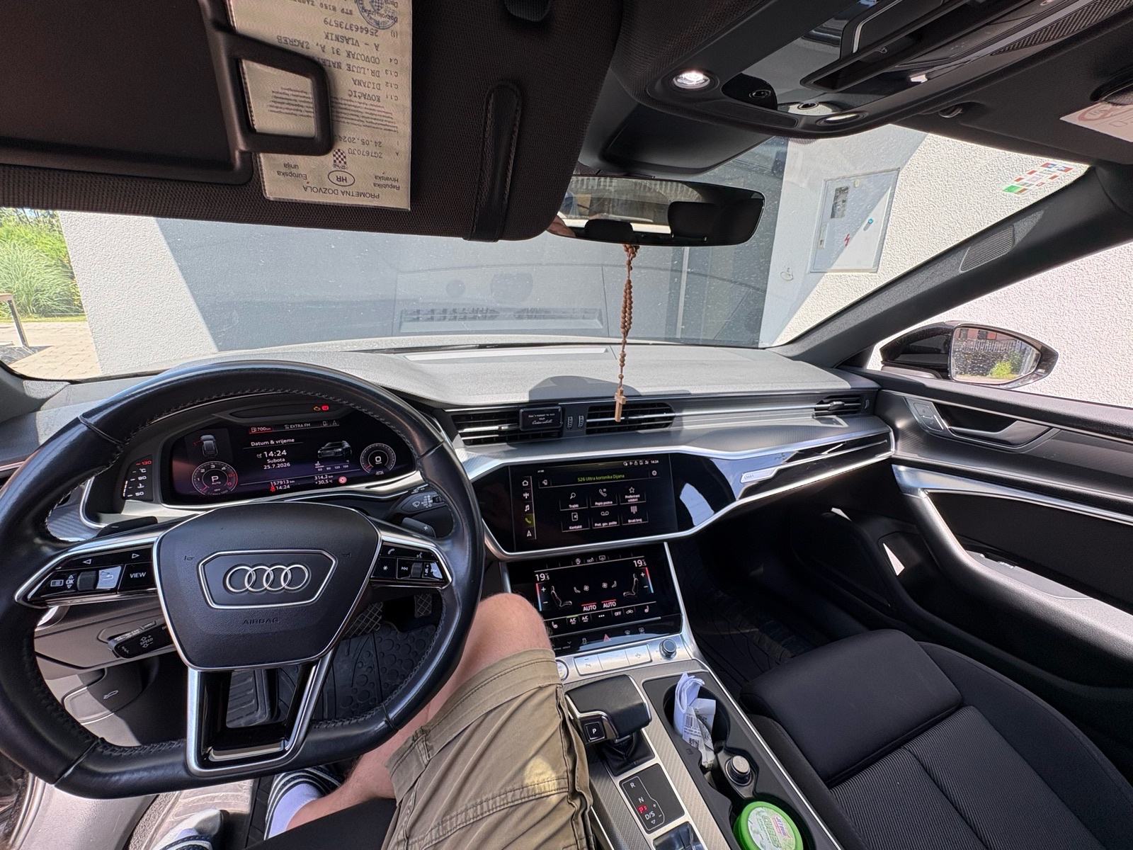 Audi A6 40tdi S line, black optik, matrix, panorama, B&O, 21” servis v, fotografija 9