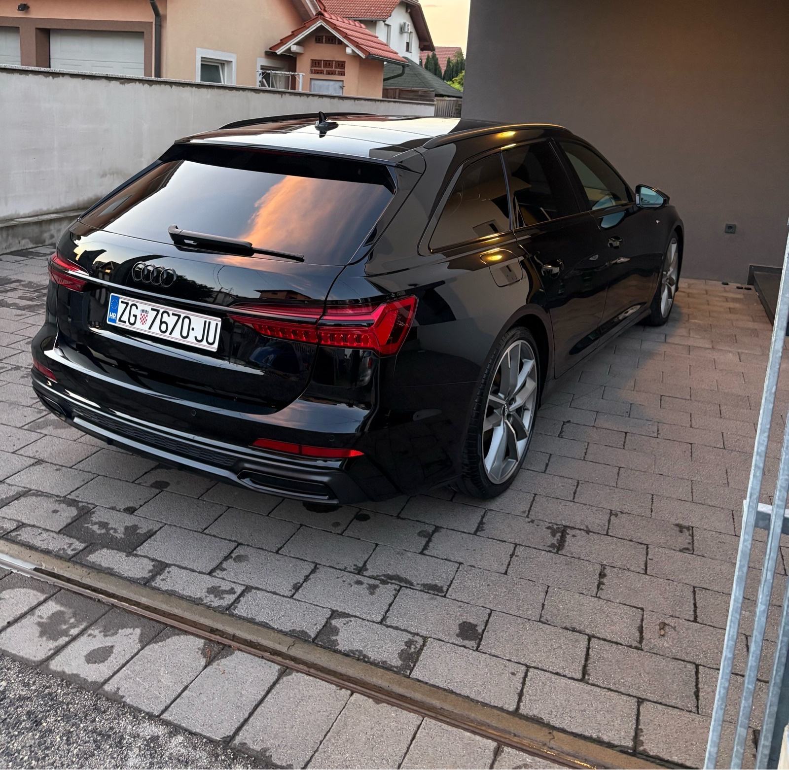 Audi A6 40tdi S line, black optik, matrix, panorama, B&O, 21” servis v, fotografija 8