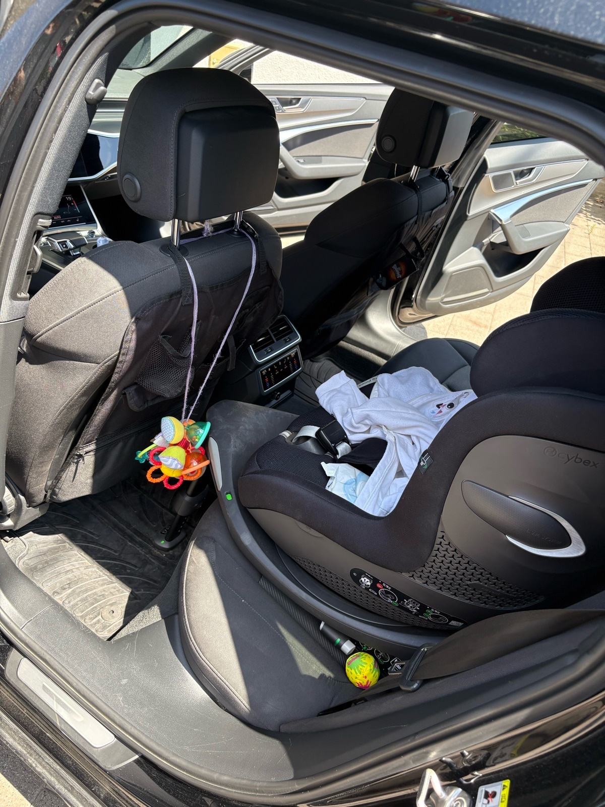Audi A6 40tdi S line, black optik, matrix, panorama, B&O, 21” servis v, fotografija 13