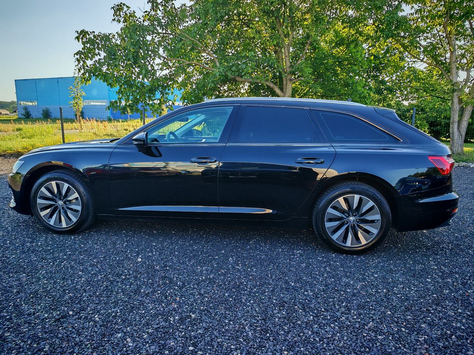 Audi A6 Avant 40 TDI S-Tronic *reg.03/2027*, fotografija 9