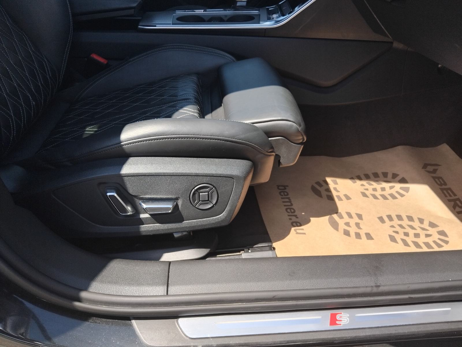 Audi A6 Avant 50 TDI Quattro S-tronic;3x S-line; Black optic; u PDV-u, fotografija 20